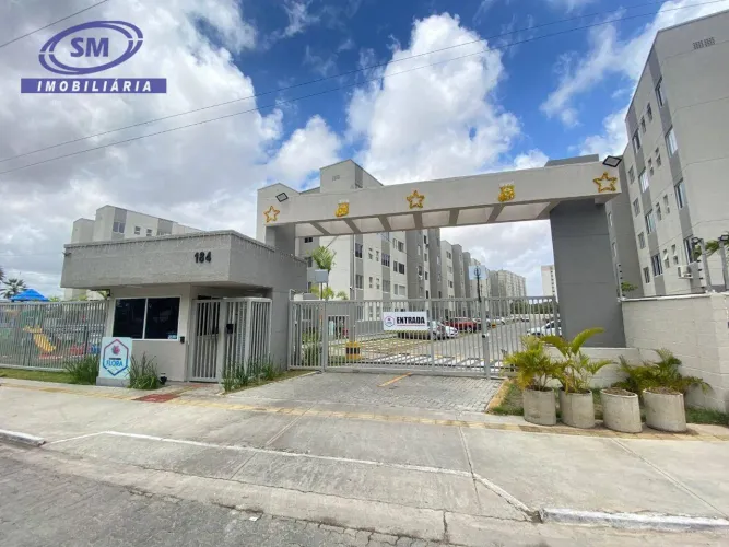 Apartamento com 2 dormitórios para alugar, 45 m² por R$ 1.830,00/mês - Arvoredo - Fortalez