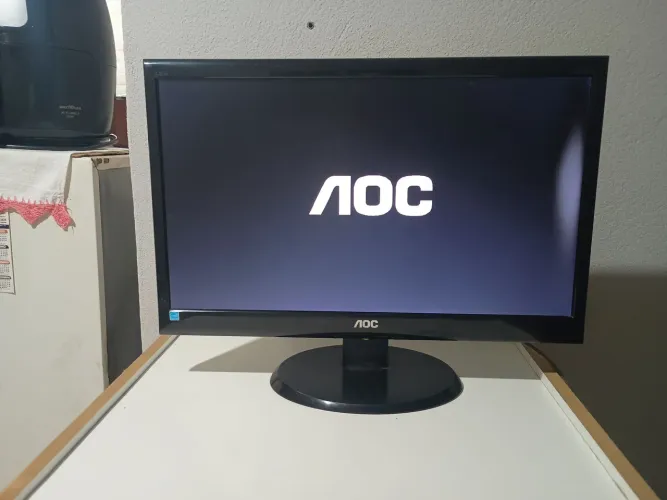 Monitor para computador AOC 20 Polegadas