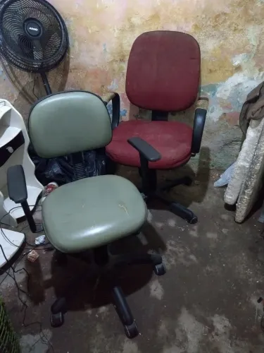 CADEIRA O PAR (2) BARATINHO LEIA SÓ HOJE TUDO POR