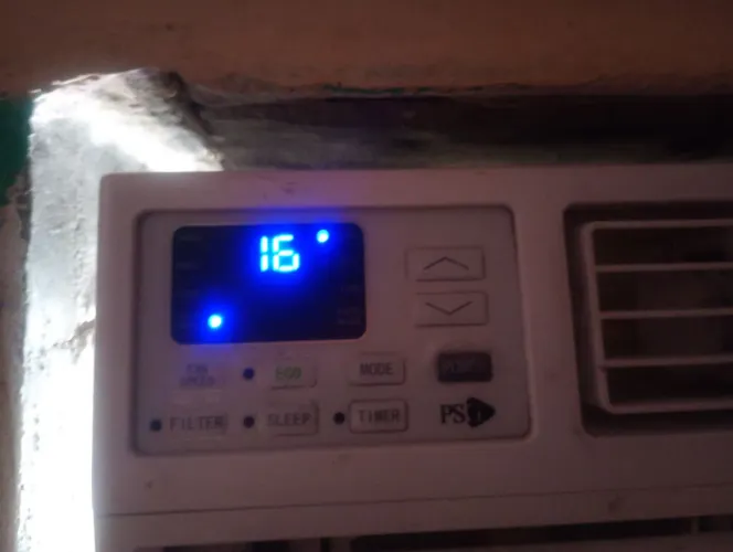 Vendo ar condicionado DE CAIXA R$550