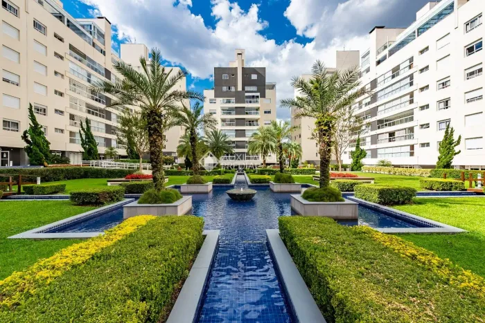 APARTAMENTO DE ALTO PADRÃO NO QUARTIER | ÁGUA VERDE | 193 M² | 4 QUARTOS | 3 SUÍTES