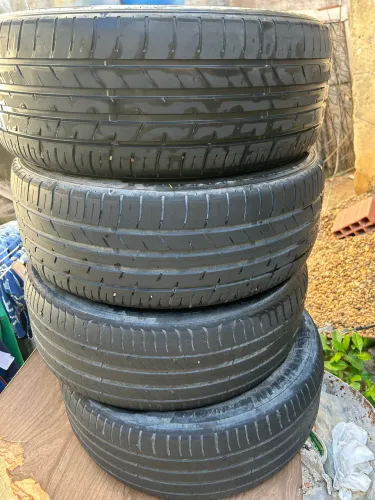 Vende-se pneus Aro 17