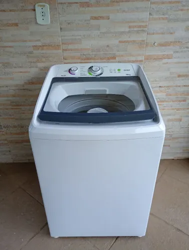 Consul 12 kg semi-nova, funcionando perfeitamente.