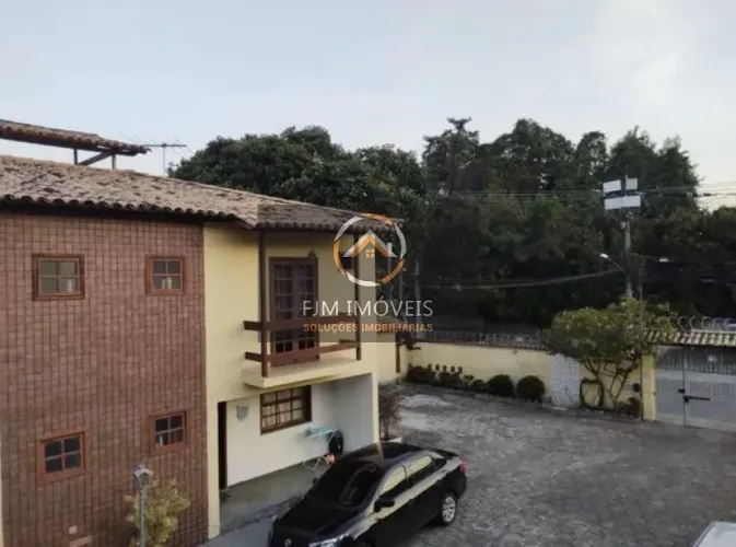 Casa de Condomínio em Piratininga, Niterói: 77m², 2 quartos, 2 banheiros por R$450k - Vend