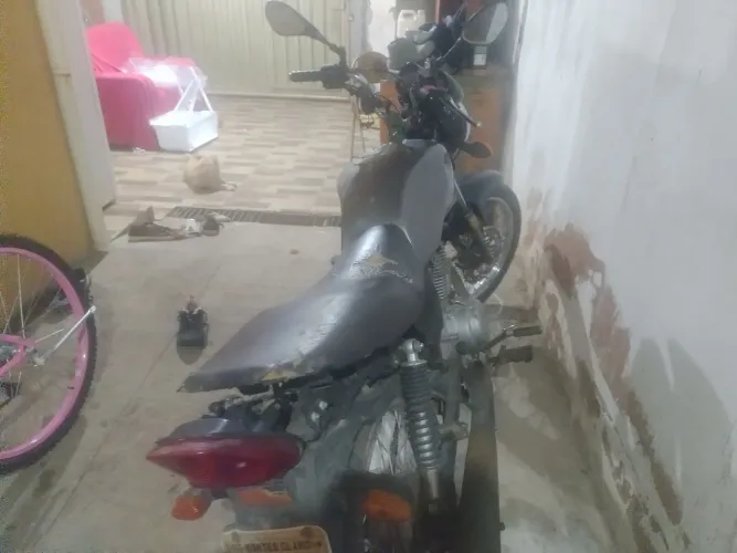 Moto Traxx para conserto