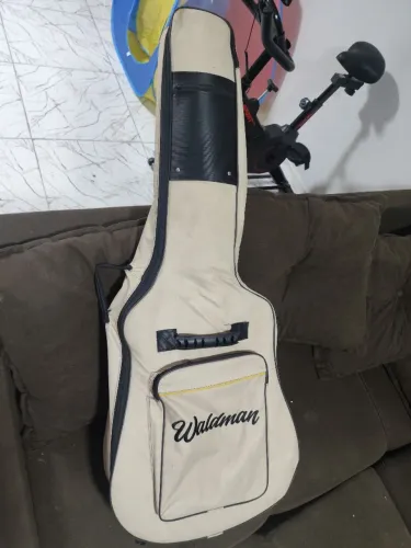Violão Waldman