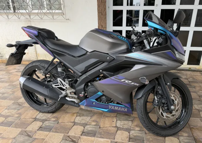 Yamaha R15 Muito Nova 