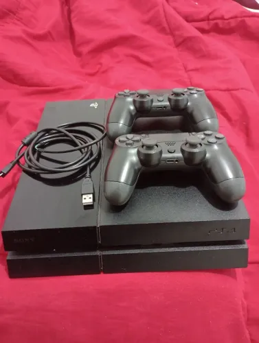 PS4 Fat 500GB + 2 Controles | Ótimo Estado 