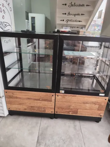 Balcão/ Esturfa de 1 metro Refrigerado para bolos e doces