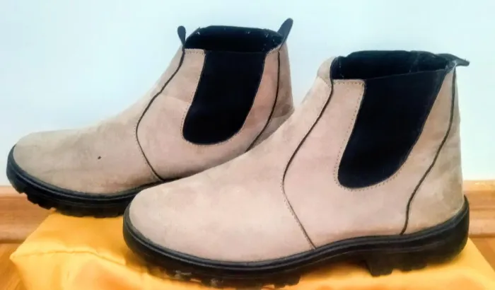 Bota ou Botina Camurça 