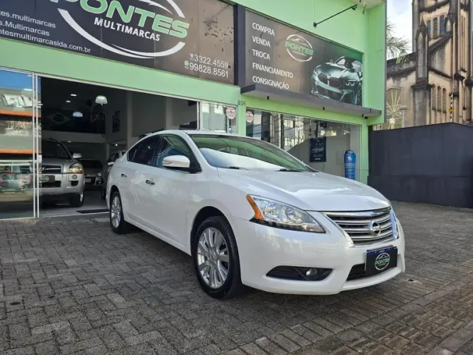 Nissan Sentra SL 2.0 Flexstart 16V Aut. 2016
