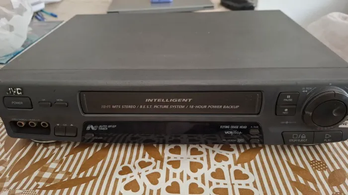 Vídeo cassete JVC 4 cabeças
