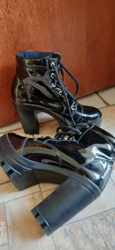 Bota feminina 