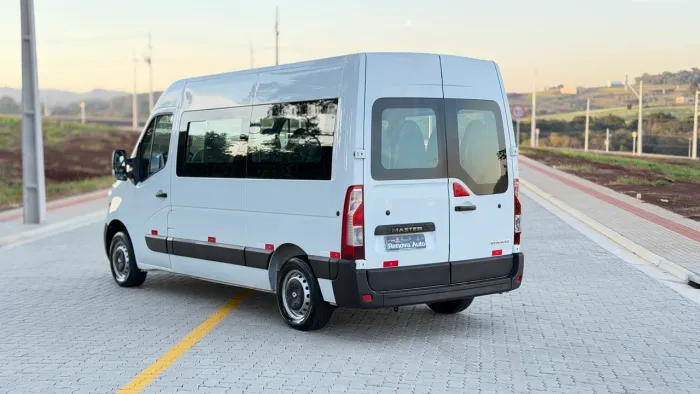 Renault Master 2.3 DCI Executive Longo 16L Dies 2020