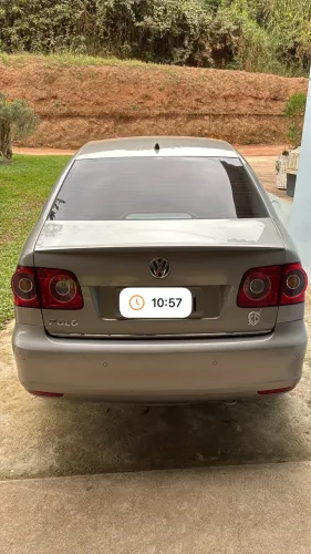 Volkswagen Polo Sed. Comfort. 1.6 MI Tot. Flex 8V 2013