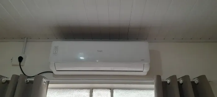 Ar Cond Quente/Frio Inverter 18.000btus Elgin 220V Eco II Wifi