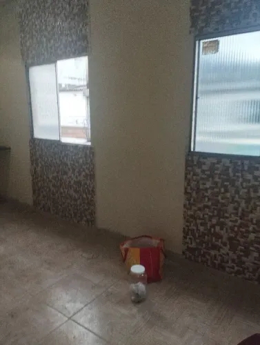 Aluga-se KITNET EM DOIS UNIDOS 