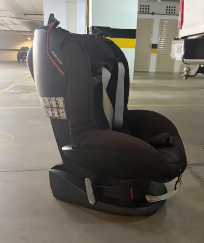 Cadeirinha bebê conforto importada