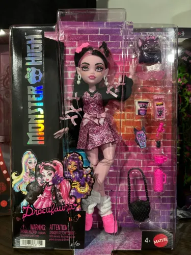 Boneca Monster High Draculaura Core Refresh 2 - Lacrada