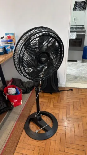 Ventilador de coluna Britânia 160W