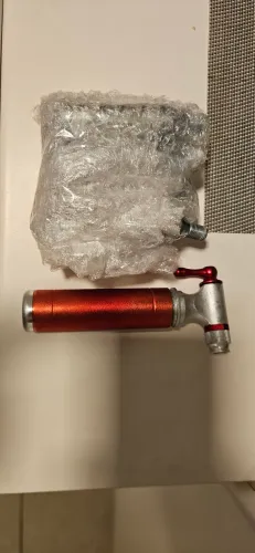 Bomba CO2 bicicleta com ampolas de CO2