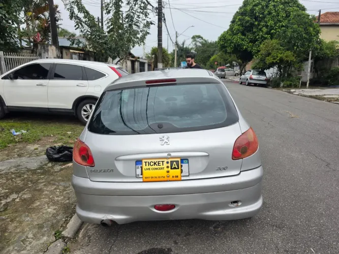 Peugeot 206 Selection/ Sensation 1.0 16V 3P 2005