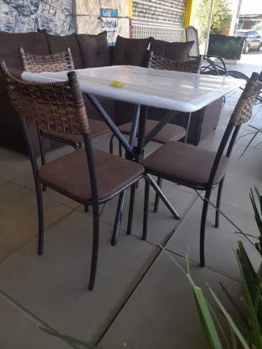Mesa pra  sala de jantar 