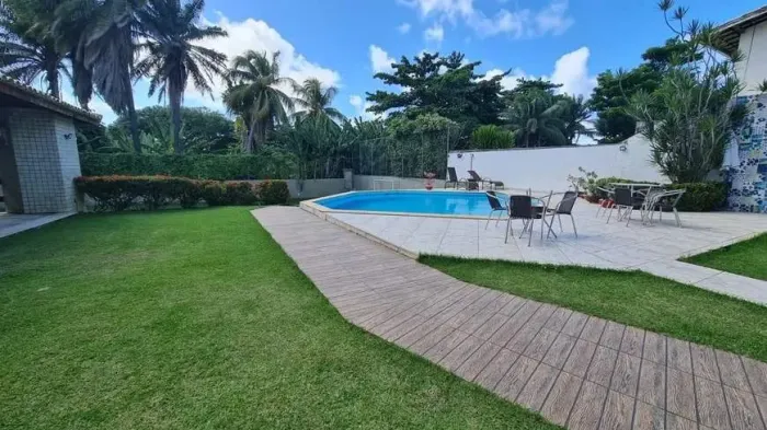 Casa em Condomínio para Venda em Lauro de Freitas, Vilas do Atlântico, 5 dormitórios, 3 su