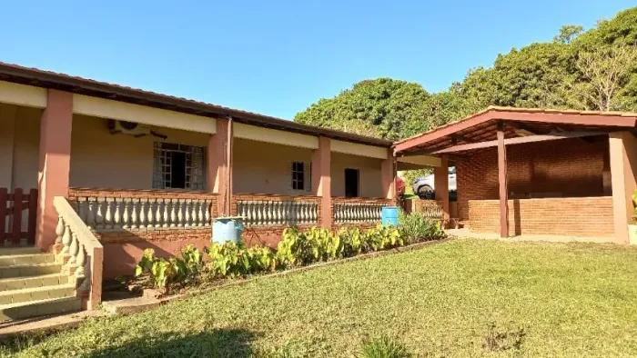 Excelente Chácara de 33000 m2 em Piedade. Terras 100% produtivas e documentação correta.