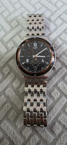 Relógio Swatch Irony Chrono Destination Madrid (YVS419G)