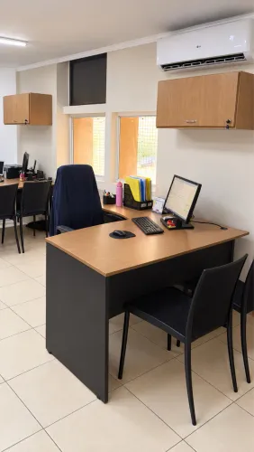 Mesa em L escritório 