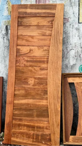 Fabricação de portas e janelas sob medida