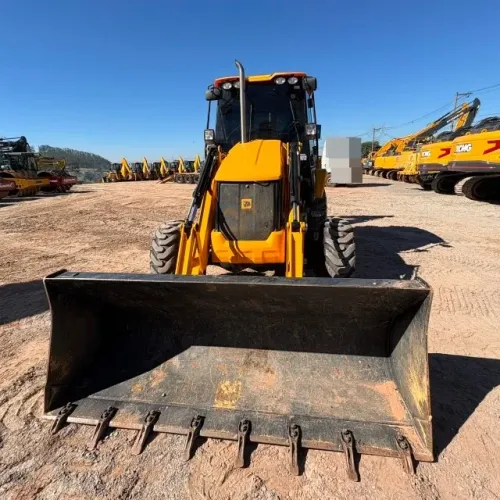 RETROESCAVADEIRA JCB 3CX 2025 | 100% operacinal
