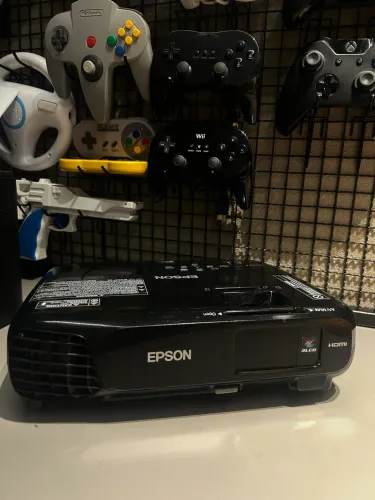 Projetor Epson PowerLite S18+ HDMI 3000 Lumens 3LCD - Excelente Estado (datashow)