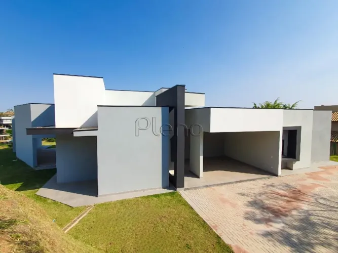 Casa à Venda no Condomínio Residencial Jardim Primavera em Louveira