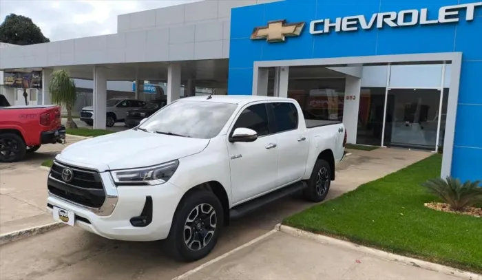 Toyota Hilux CD SRX 4X4 2.8 TDI 16V Diesel Aut. 2024