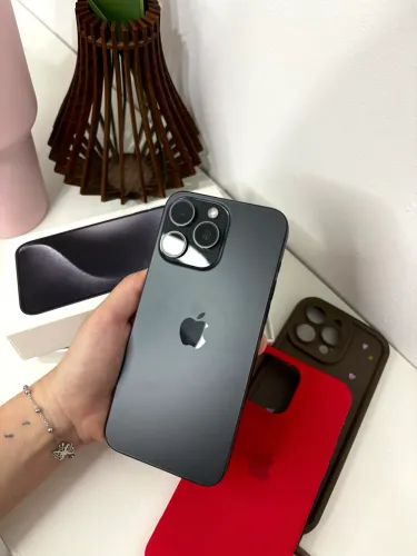 iPhone 15 Pro Max 256gb - Com caixa todo completo 