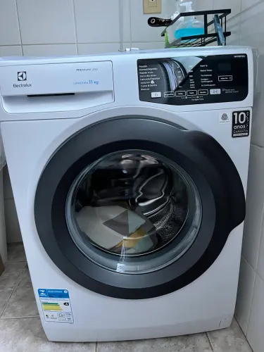 Máquina de Lavar Frontal Electrolux 12kg Branca Semi-nova