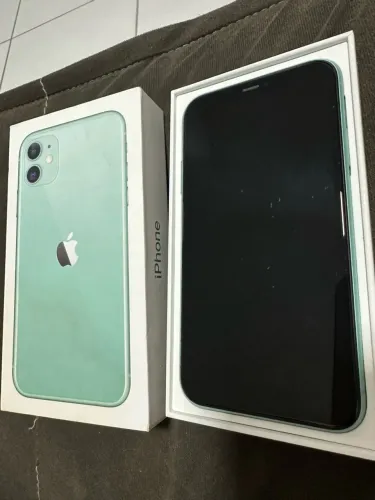 iPhone 11 - 64gb - Verde