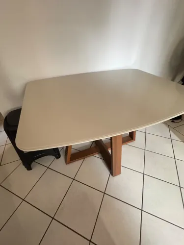 Mesa quadrada