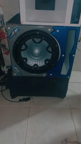 Vendo grave UXP de 12 bobina dupla 4+4, mais caixa projetada pro UXP