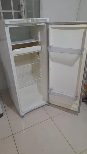 Vende-se fogão e geladeira