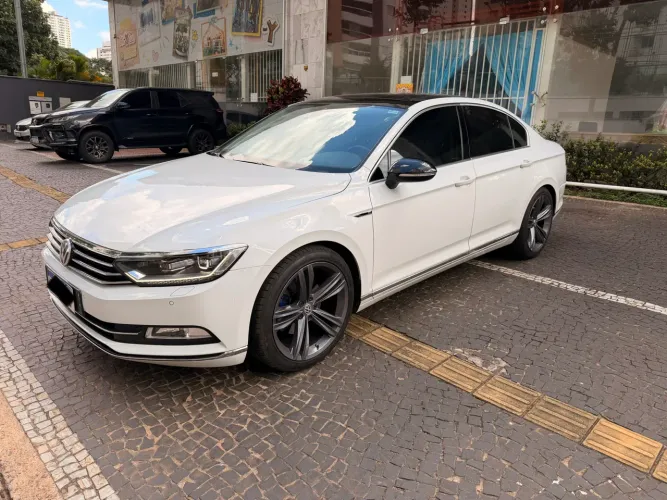 Volkswagen Passat Highline 2.0 TSI 220cv Tip. 2018
