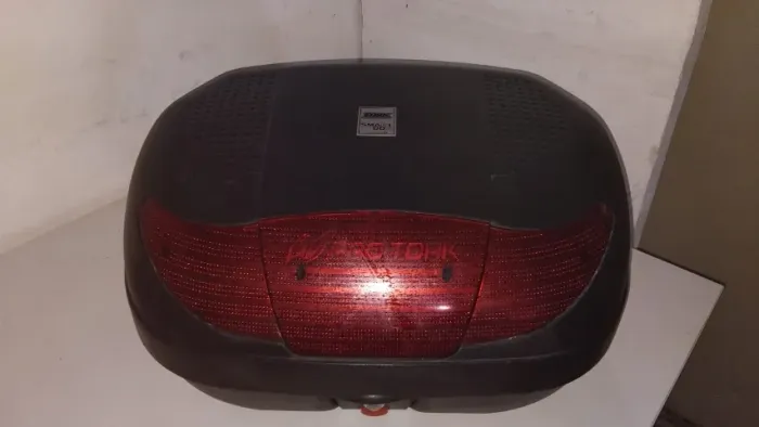 Baixei R$ 600,00 Kit Bau Grande Completo para Moto 2 Capacetes + Suporte