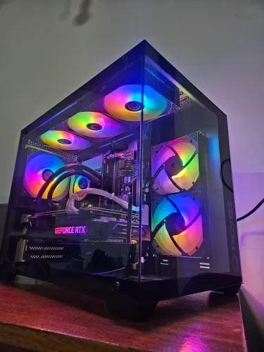 Pc gamer com Nvidia RTX 2080s! I7 10700f e 16gb ram!