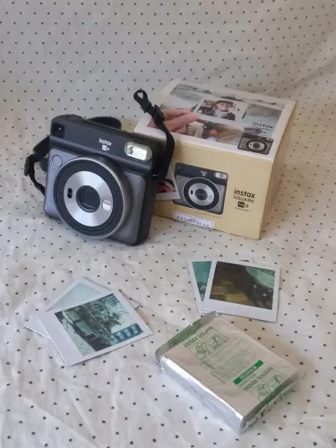 Câmera Instantânea Fujifilm Instax Square SQ6