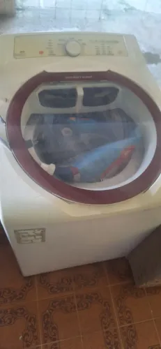 Maquina de lavar, para arrumar ou retirar peças