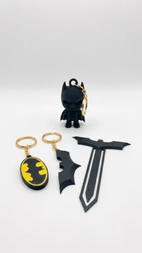 Kit Geek Batman: 3 Chaveiros Exclusivos + 1 Marcador de Página Premium