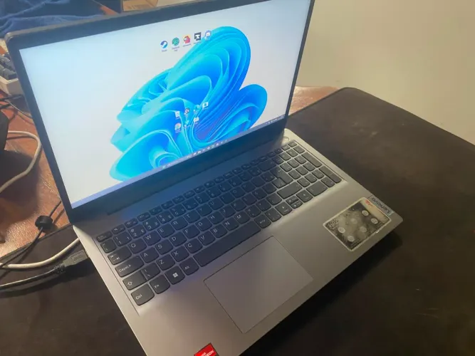 NOTEBOOK LENOVO IDEAPAD 3