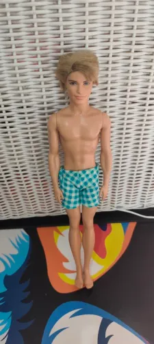 Boneco Ken Praia - Barbie Original